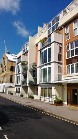 			LET, 3 Bedroom, 1 bath, 1 reception Apartment			 The Academy, Lawn Lane, Vauxhall